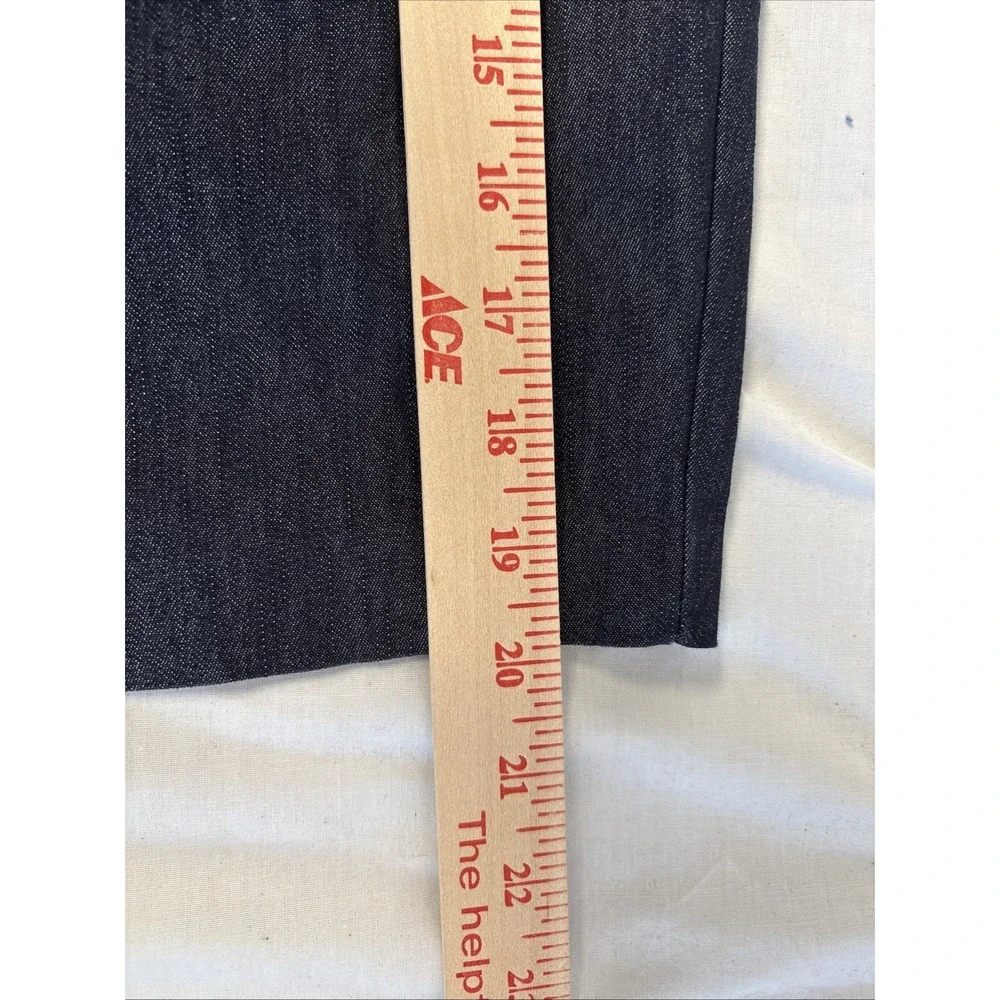 Van Heusen Denim Bermuda Shorts Womens 12 Blue Dark Wash Stretch Chino Mid Rise